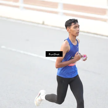 Runner Photo 6812310