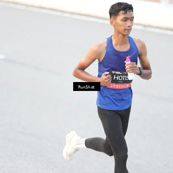 Runner Photo 6812315