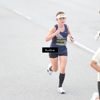 Runner Photo 6812317