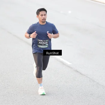 Runner Photo 6812335