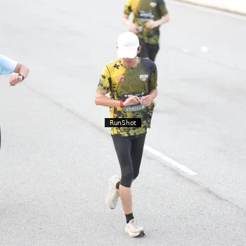 Runner Photo 6812342