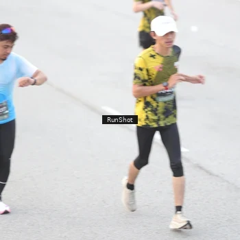 Runner Photo 6812343