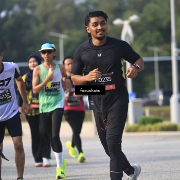 Runner Photo 6812350