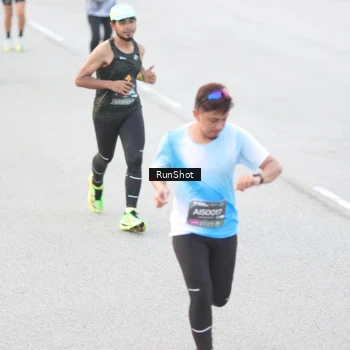 Runner Photo 6812353