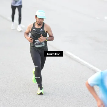 Runner Photo 6812367