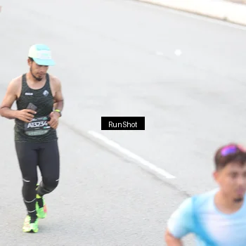 Runner Photo 6812371