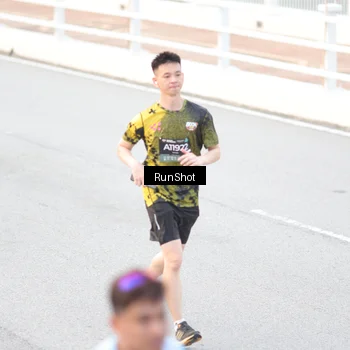 Runner Photo 6812372