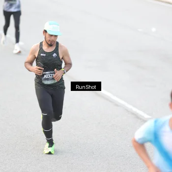 Runner Photo 6812373