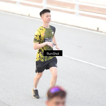 Runner Photo 6812379