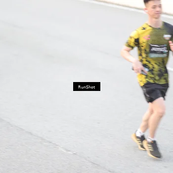 Runner Photo 6812385