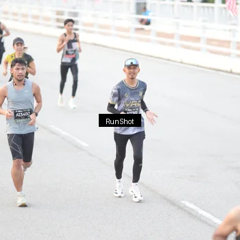 Runner Photo 6812387