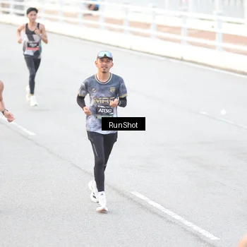 Runner Photo 6812389