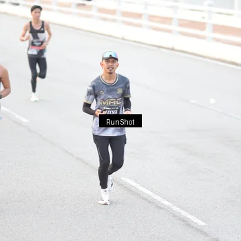 Runner Photo 6812399
