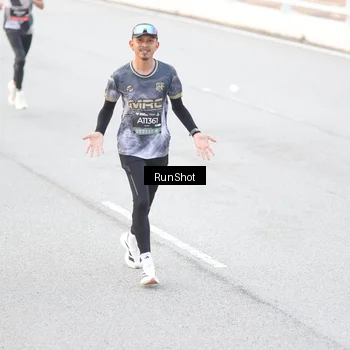 Runner Photo 6812404