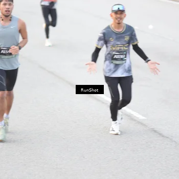 Runner Photo 6812405