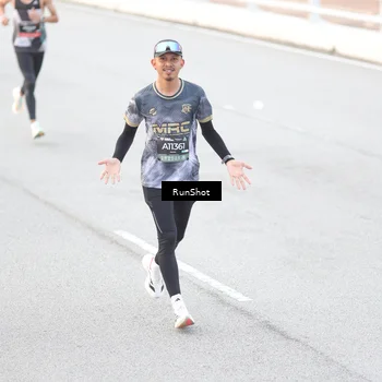 Runner Photo 6812406