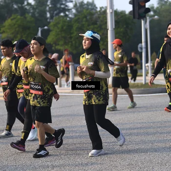 Runner Photo 6812418
