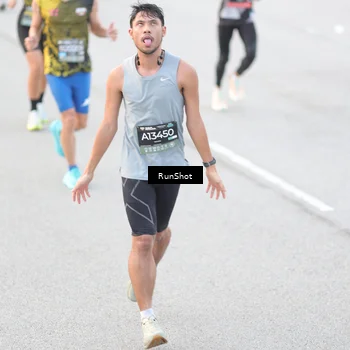 Runner Photo 6812421