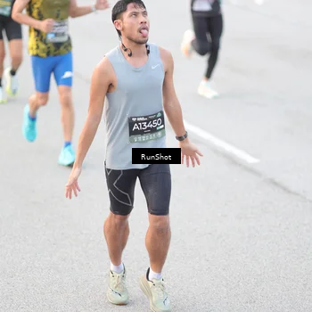 Runner Photo 6812424