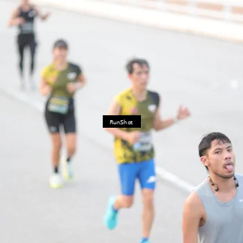 Runner Photo 6812433