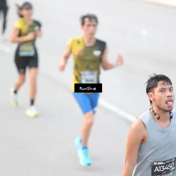 Runner Photo 6812434