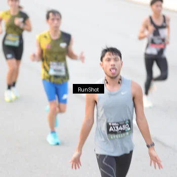 Runner Photo 6812442