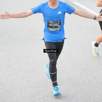 Runner Photo 6812472