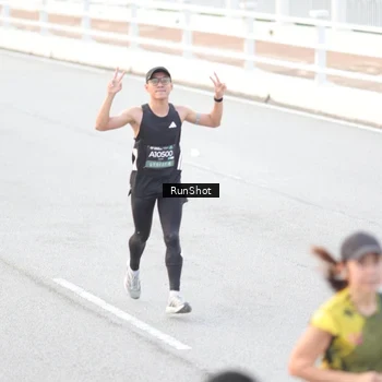 Runner Photo 6812478