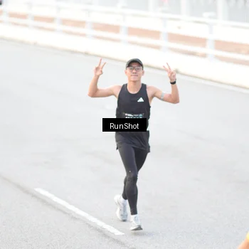 Runner Photo 6812485