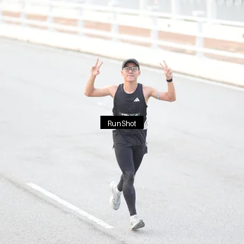 Runner Photo 6812486