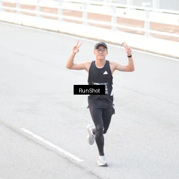 Runner Photo 6812487