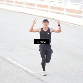 Runner Photo 6812489