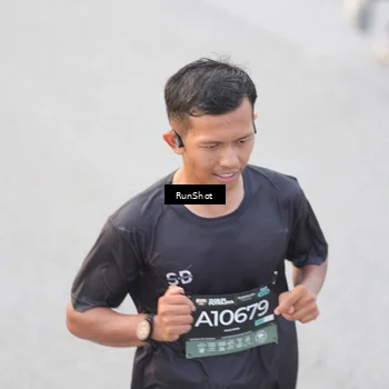 Runner Photo 6812504