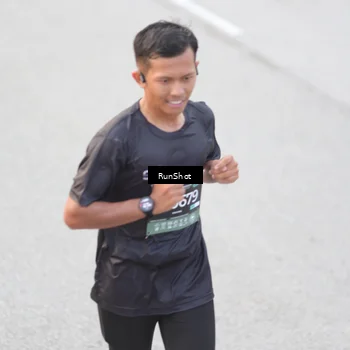 Runner Photo 6812511