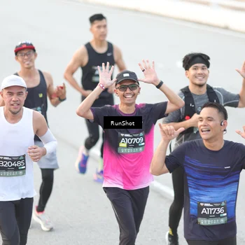 Runner Photo 6812546