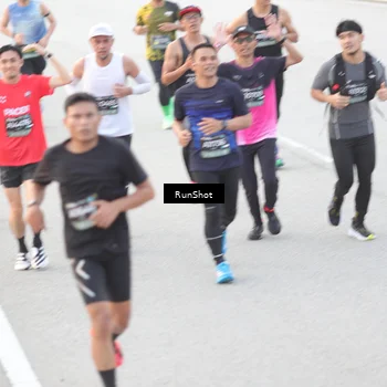 Runner Photo 6812558