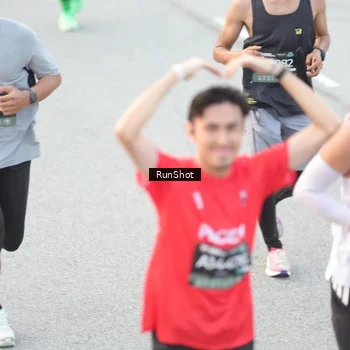 Runner Photo 6812565