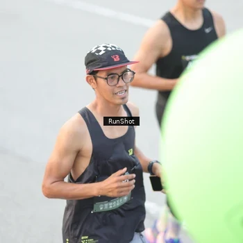 Runner Photo 6812585