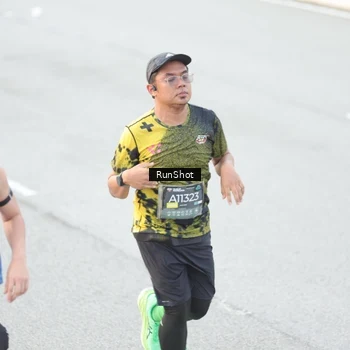 Runner Photo 6812601