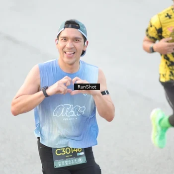 Runner Photo 6812611
