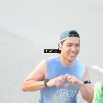 Runner Photo 6812612