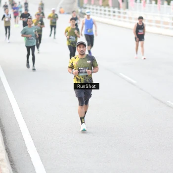 Runner Photo 6812617