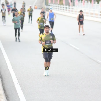 Runner Photo 6812618