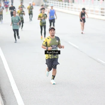 Runner Photo 6812622