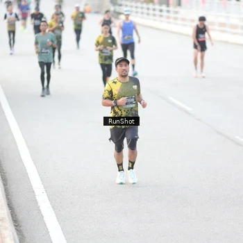 Runner Photo 6812626