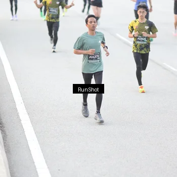 Runner Photo 6812638