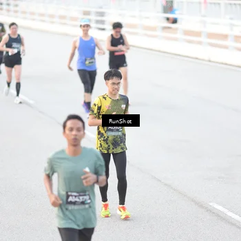 Runner Photo 6812652
