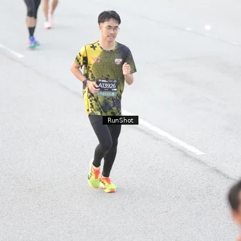 Runner Photo 6812666