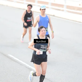 Runner Photo 6812707