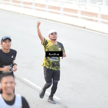 Runner Photo 6812723